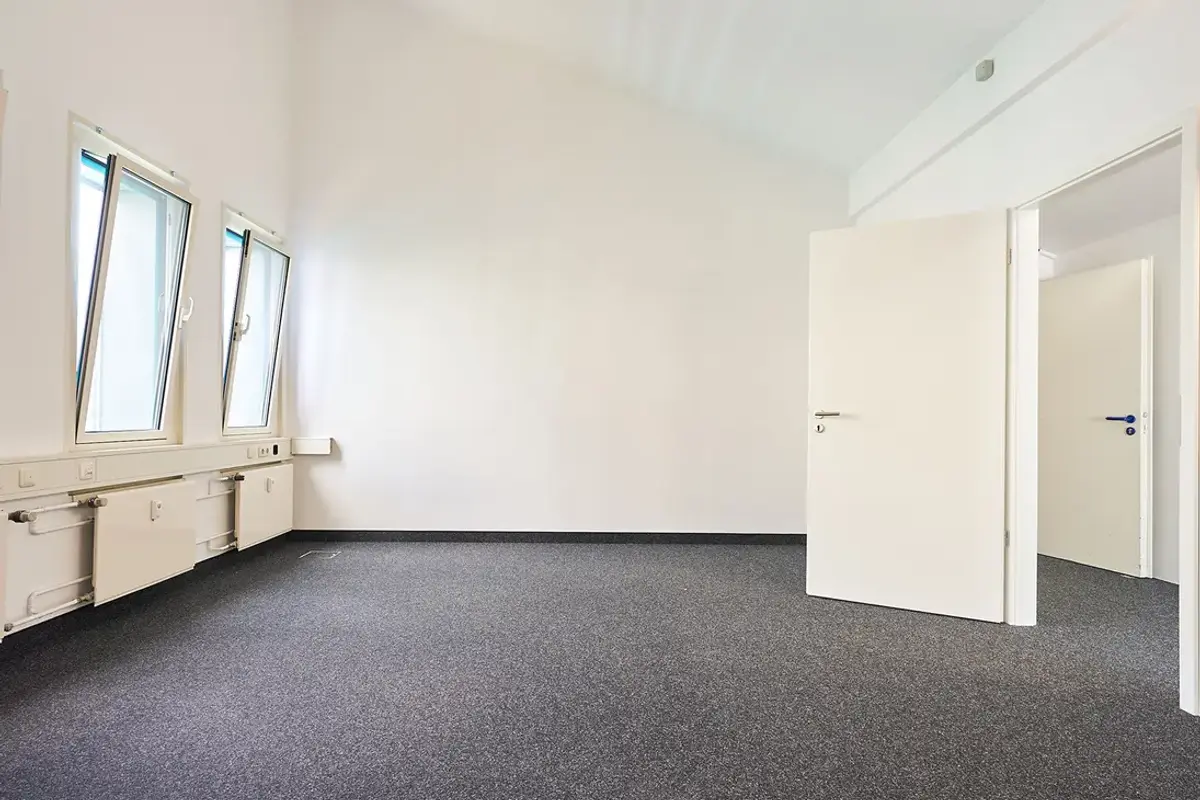 Storage room Sofort verfügbares Archiv oder Lager in Grasbrunn – flexibel & sicher!