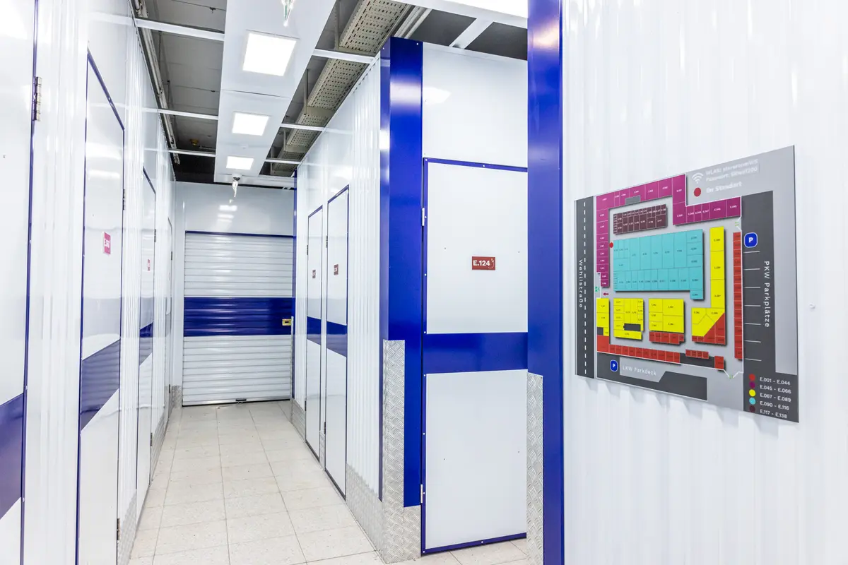 Storage room STORE ROOM Lager Handelskai
