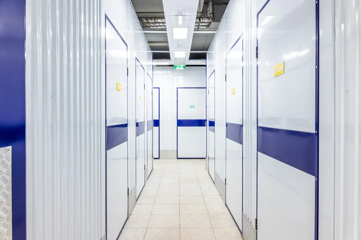 Storage room STORE ROOM Lager Handelskai