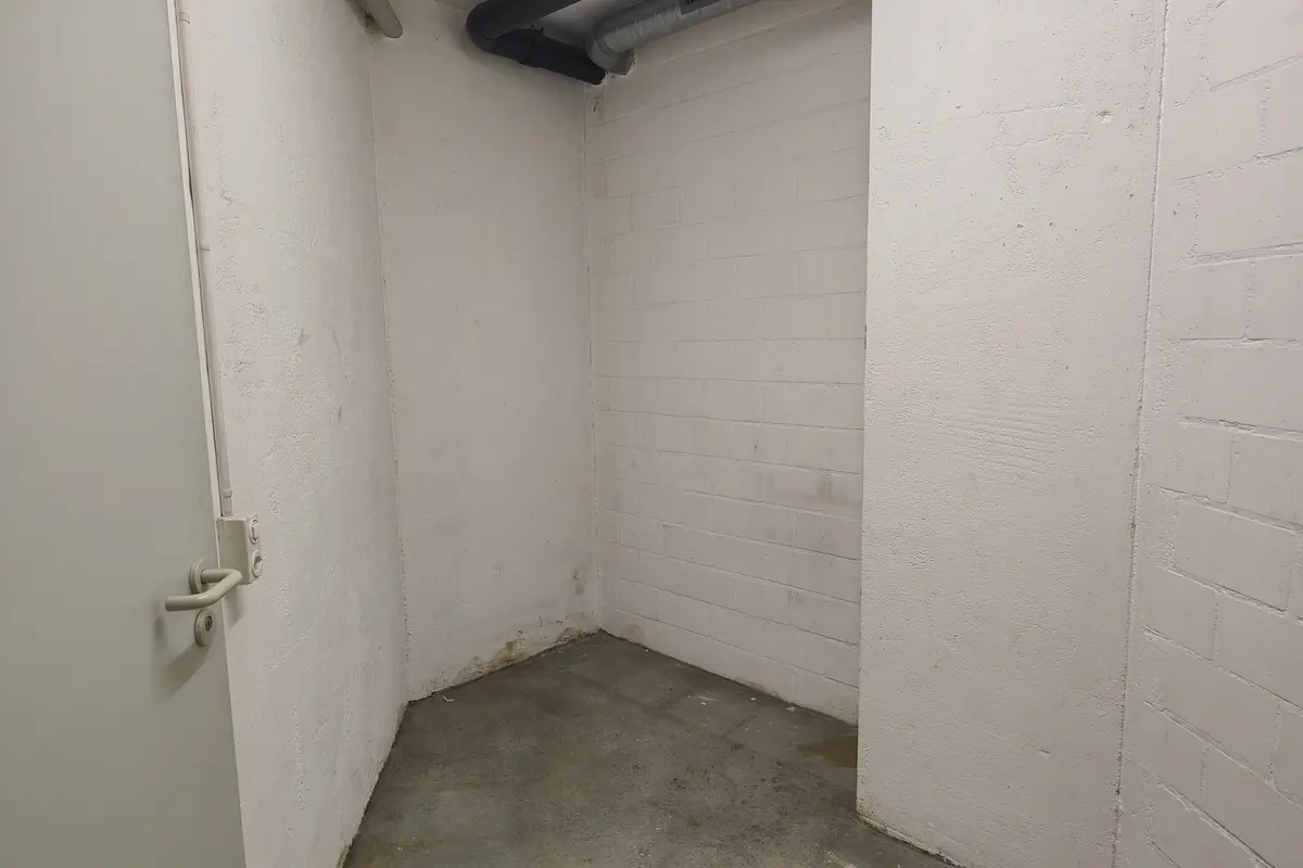 Garde-meuble 6m2 Lagerraum Innere Margarethenstrasse Nähe Basel SBB