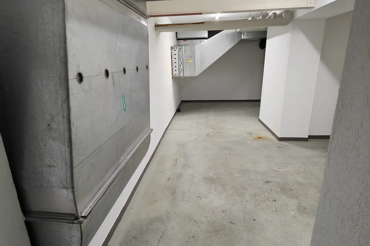 Garde-meuble 41m2 Lagerraum Innere Margarethenstrasse Nähe Basel SBB