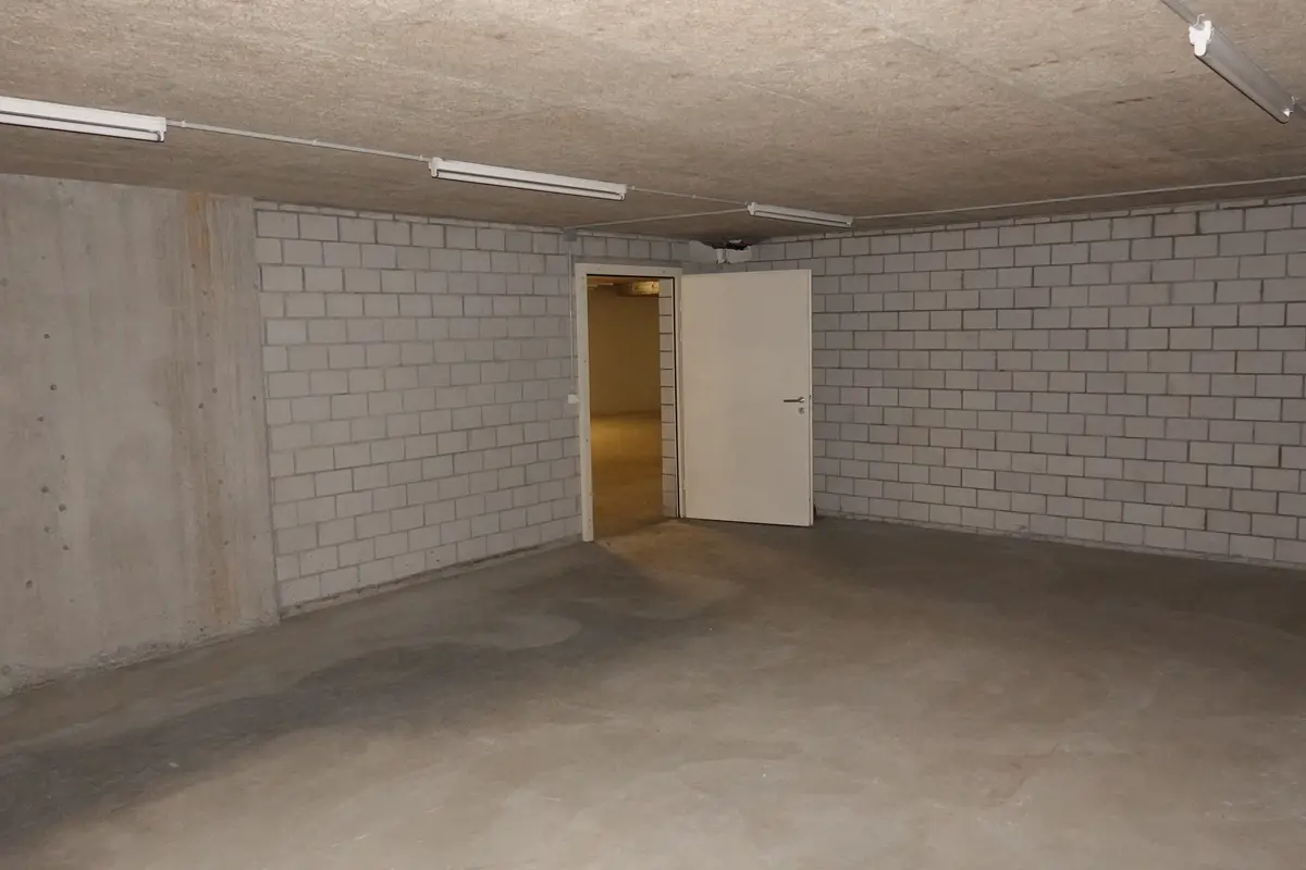 Garde-meuble 50m2 Lagerraum Netstal - Centro 6
