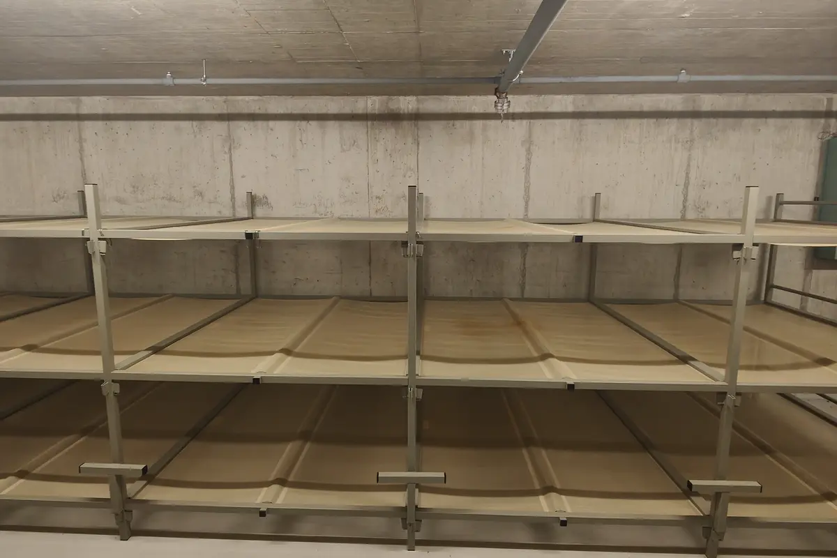 Storage room 104m2 Lagerraum Schaffhausen - Stauffacherstrasse 36