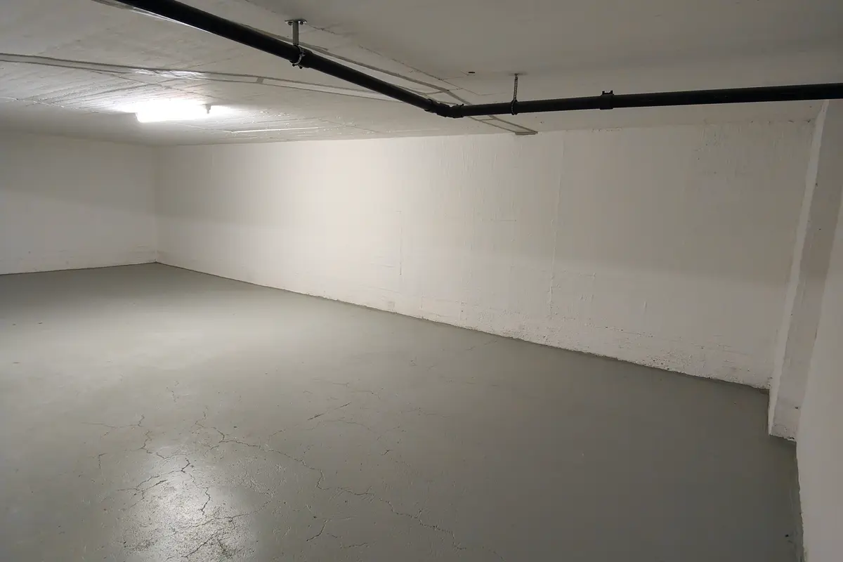 Storage room Lagerraum mieten Zürich Kreis 7 - 87m2 Zeltweg 67