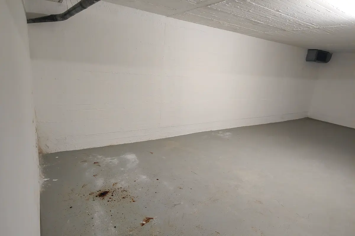 Storage room Lagerraum mieten Zürich Kreis 7 - 87m2 Zeltweg 67