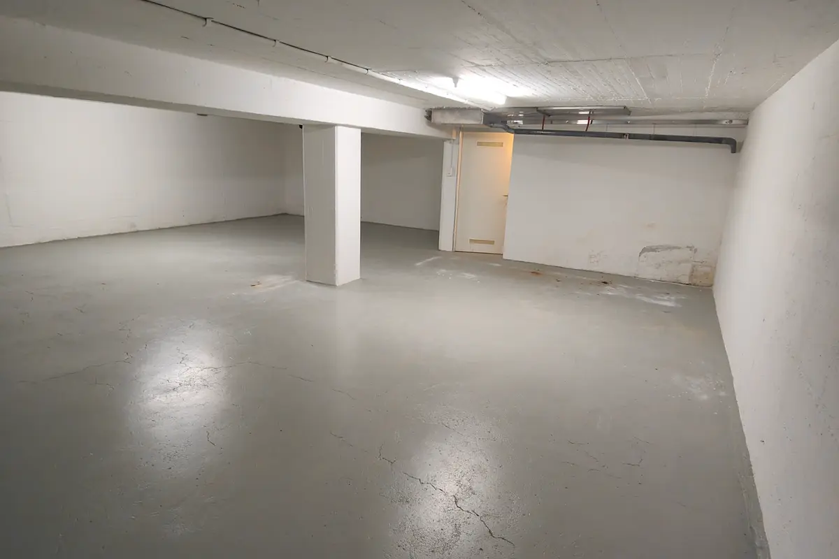 Storage room Lagerraum mieten Zürich Kreis 7 - 87m2 Zeltweg 67