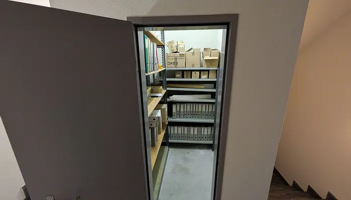 Storage room Bassersdorf: Storage room Im Schossacher 12, 8600 Dübendorf