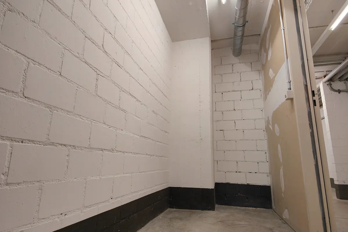 Storage room 5m2 Lagerraum Zürich Kreis 7 - 5m2 Witikonerstrasse 15