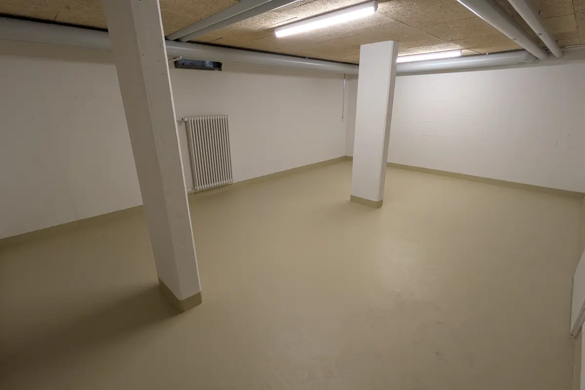 Garde-meuble 31.81m2 Lagerraum Fehraltorf - Haldenstrasse 10
