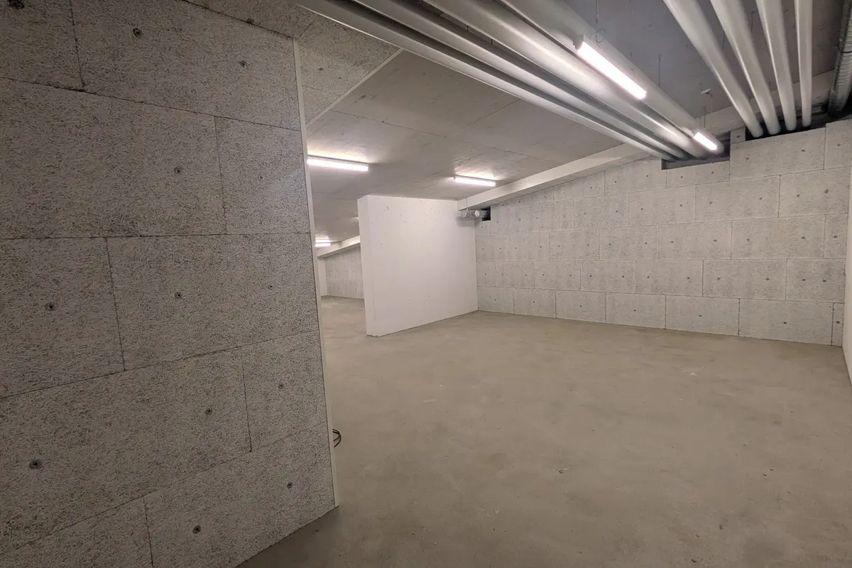 Storage room 82.5m2 Lagerraum Regensdorf - Althardstrasse 52B
