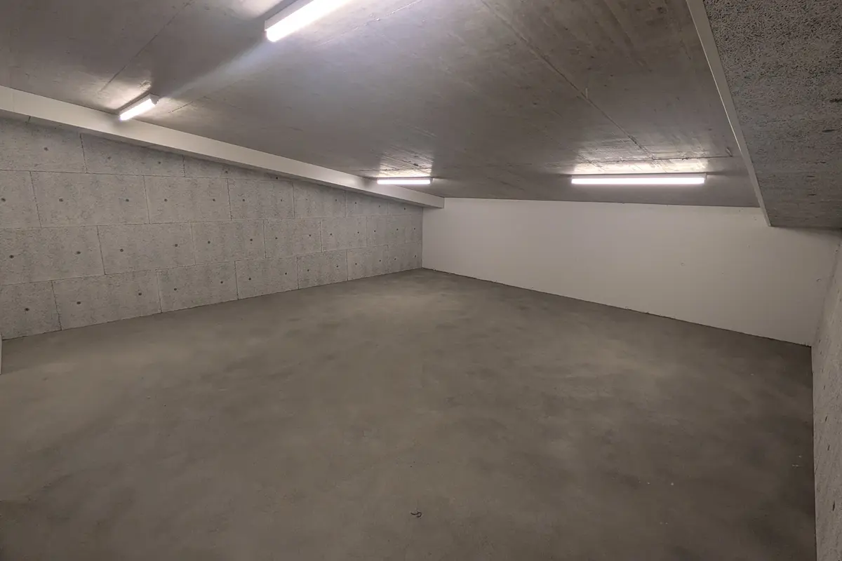 Storage room 82.5m2 Lagerraum Regensdorf - Althardstrasse 52B