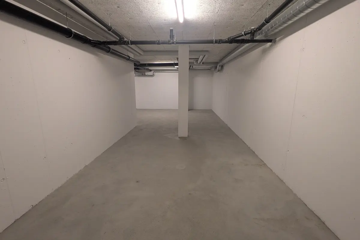 Garde-meuble 64.1m2 Lagerraum Regensdorf - Althardstrasse 52C (VERFÜGBAR AB OKTOBER)