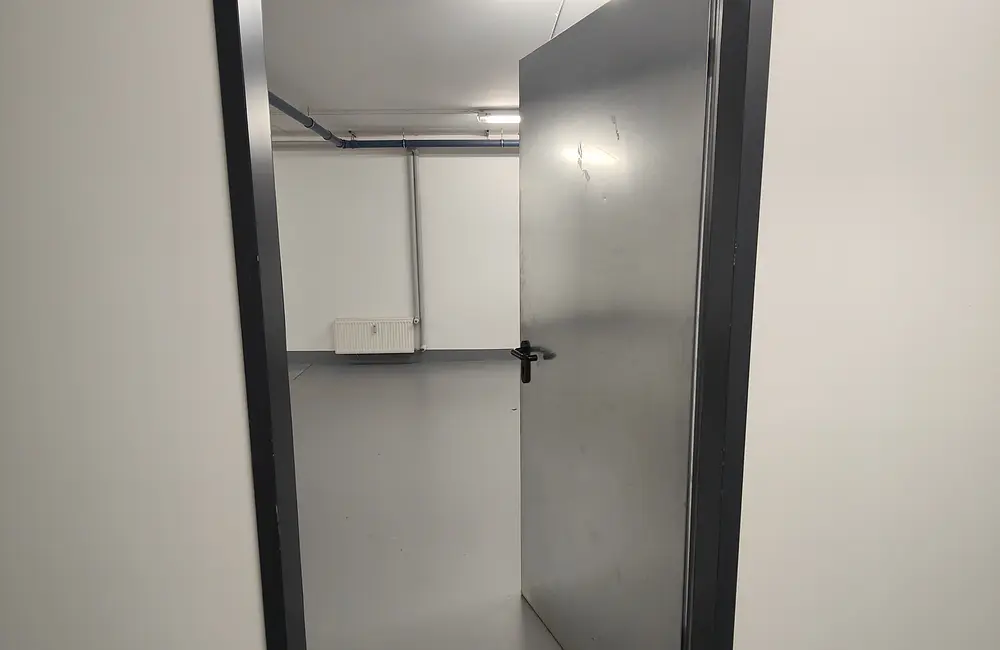 Lagerraum mieten 60m2 Lagerraum Köln - Colonia-Allee 13
