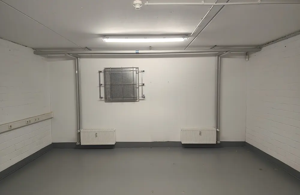 Lagerraum mieten 17m2 bis 121m2 Lagerräume Köln Holweide - Colonia-Allee 13