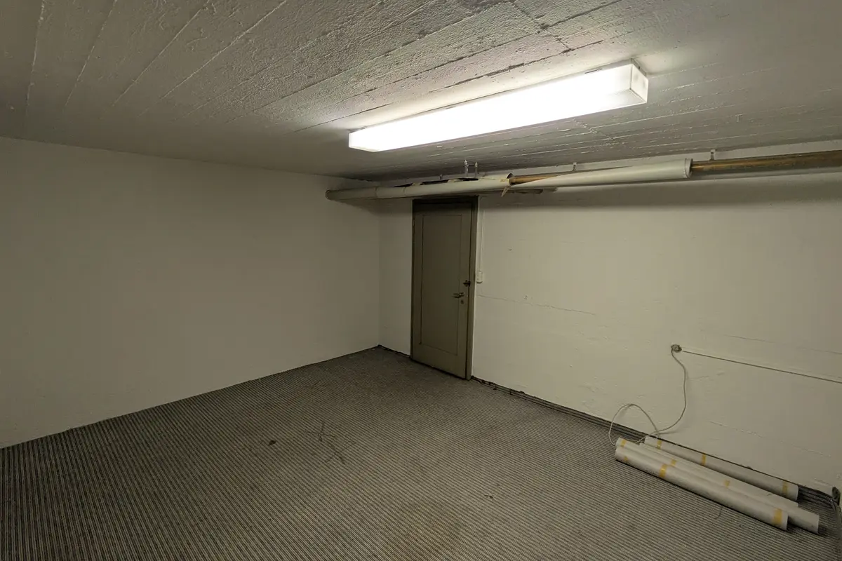 Storage room 18m2 Lagerraum Basel - Dornacherstrasse 95