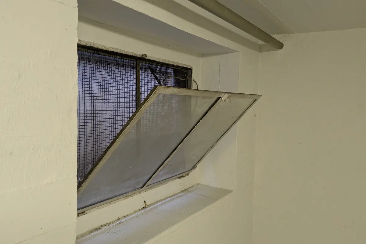 Storage room 18m2 Lagerraum Basel - Dornacherstrasse 95