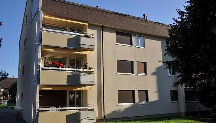 Garde-meuble Garde-meuble Canton de Berne: Espace loisir Rue de la Berra 33, 1630 Bulle