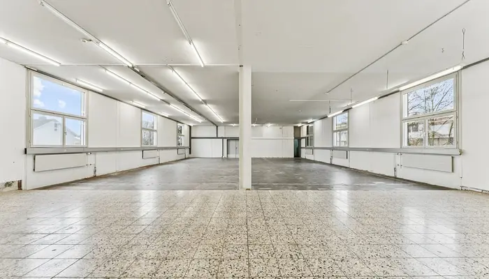 Lagerraum mieten Lagerraum mieten Kriens: Lagerraum Rothenburgstrasse 51, 6020 Emmenbrücke
