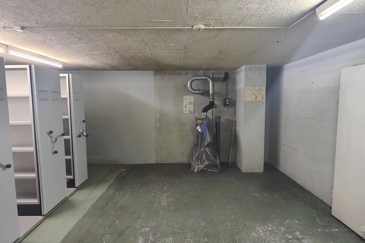 Storage room 47.52m2 Lagerraum Zürich - Zweierstrasse 25