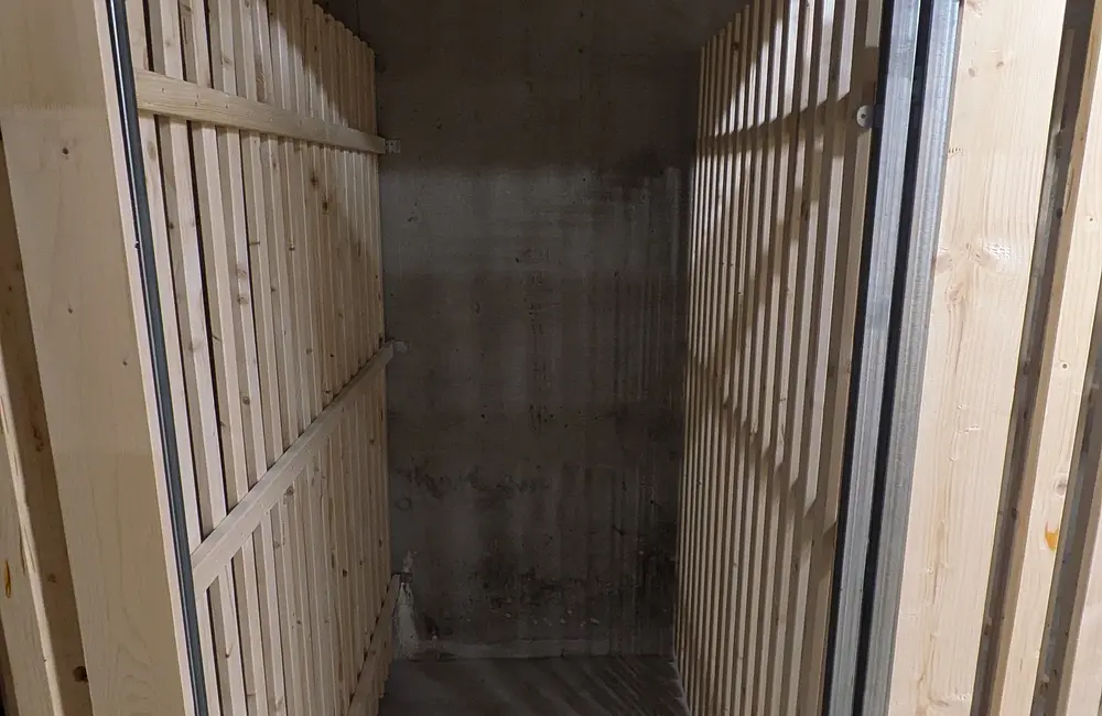 Storage room 1.37m2 Cave Petit-Lancy - Esplanade de Surville 1