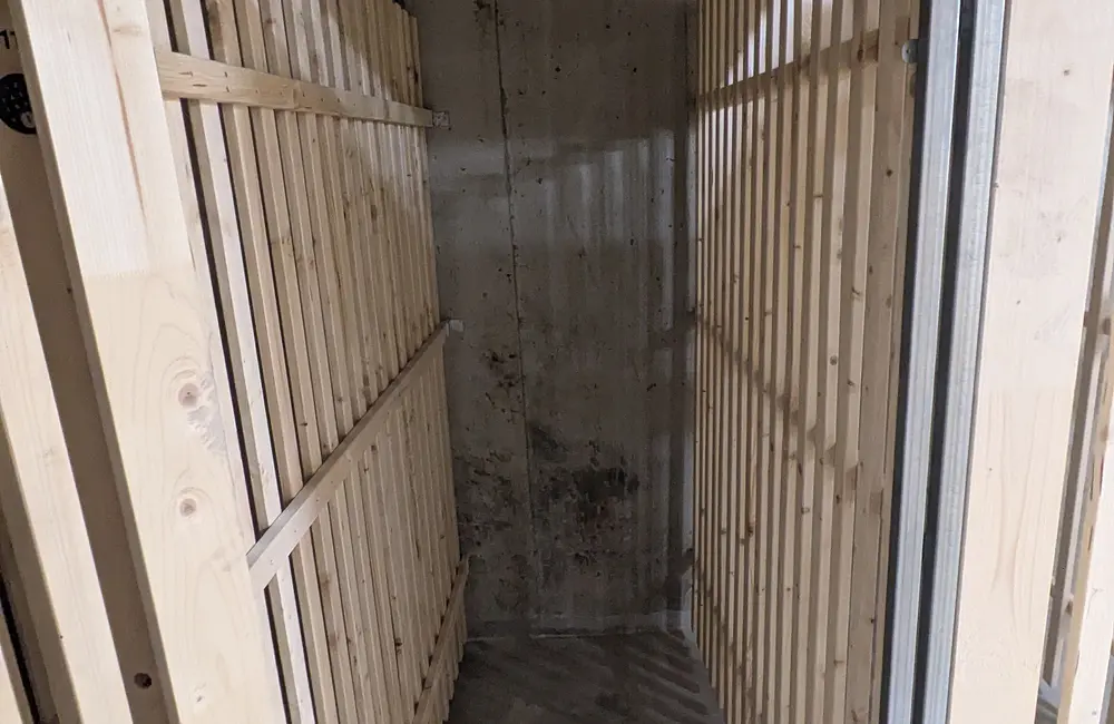 Storage room 1.32m2 Cave Petit-Lancy - Esplanade de Surville 1