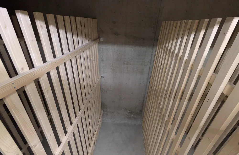 Storage room 1.31m2 Cave Petit-Lancy - Esplanade de Surville 1