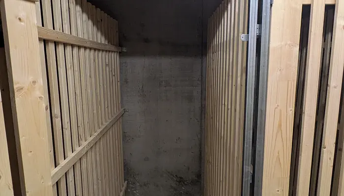 Storage room Storage room Switzerland: Storage room Esplanade de Surville 1, 1213 Petit-Lancy