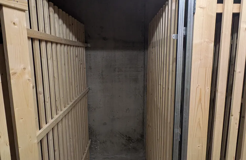 Storage room 1.31m2 Cave Petit-Lancy - Esplanade de Surville 1