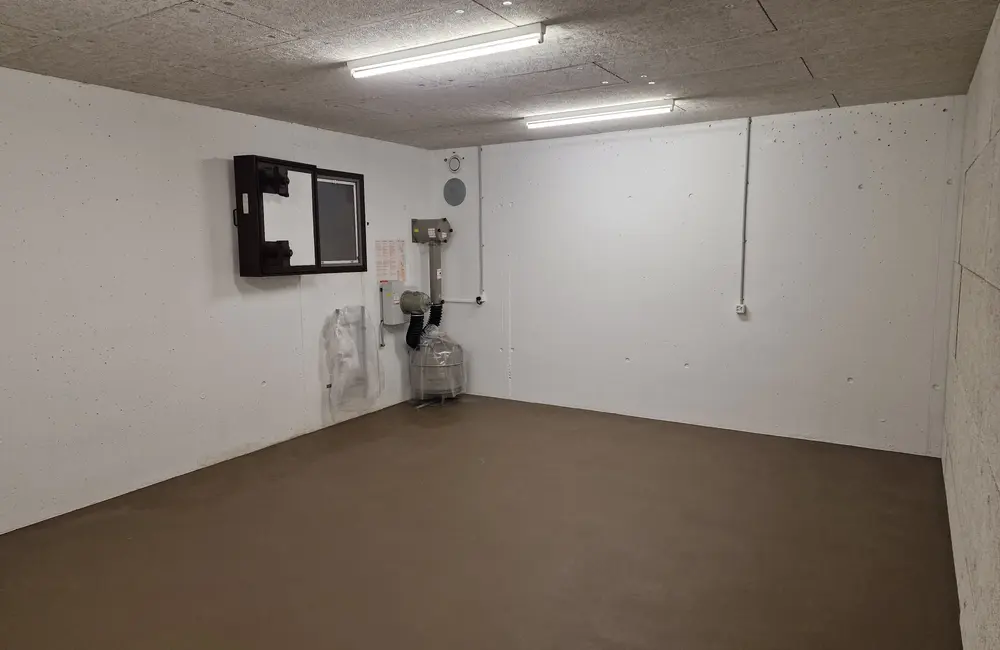 Storage room 30 m2 Lagerraum an zentraler Lage in der Stadt Zürich