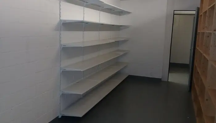 Lagerraum mieten Lagerraum mieten Pfäffikon: Lagerraum Huobstrasse 11, 8808 Pfäffikon SZ