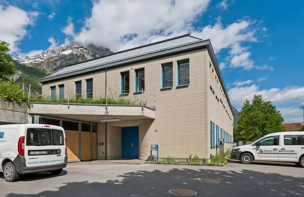Storage room Platz, Freiheit & Alpenblick – Ihre neue Fläche in Glarus