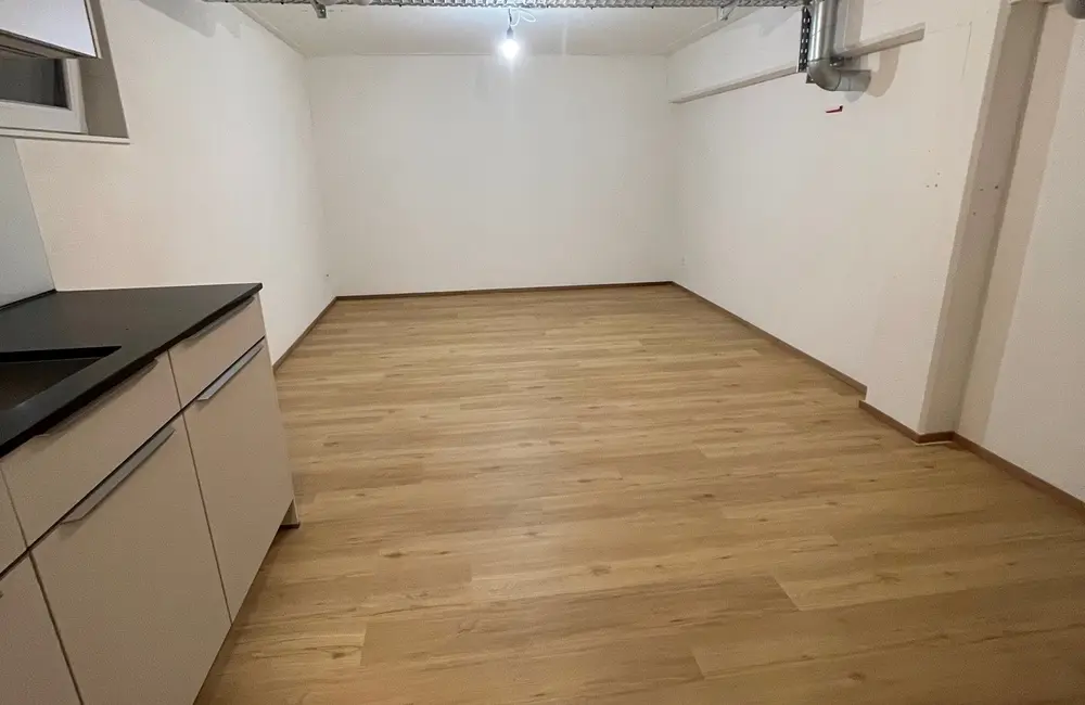 Storage room Wir bieten Platz für Ihr Hobby!Per sofort verfügbar!