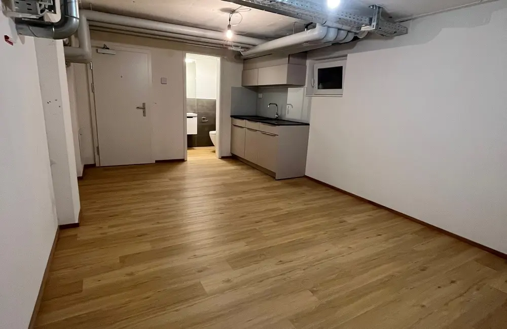 Storage room Wir bieten Platz für Ihr Hobby!Per sofort verfügbar!