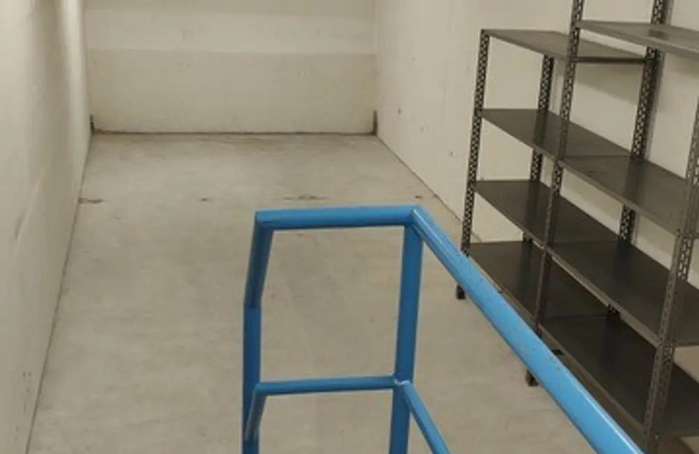 Storage room Lagerraum an bester Lage!