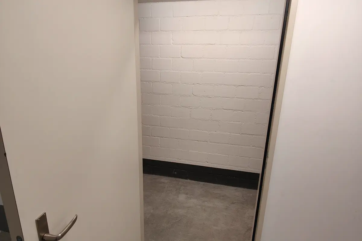 Storage room 5m2 Lagerraum Zürich Kreis 7 - 5m2 Witikonerstrasse 15