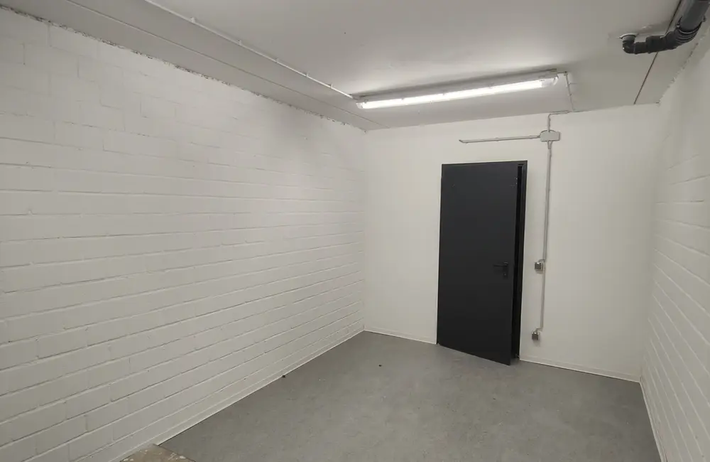 Storage room 17m2 Lagerraum Köln - Colonia-Allee 13