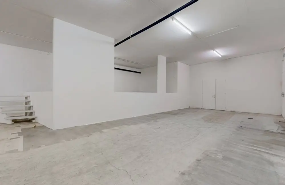 Storage room Cherchez-vous un spacieux local à deux pas du centre ville?