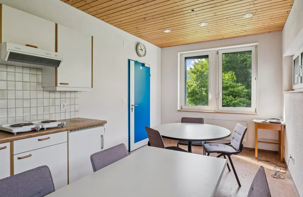 Storage room Platz, Freiheit & Alpenblick – Ihre neue Fläche in Glarus