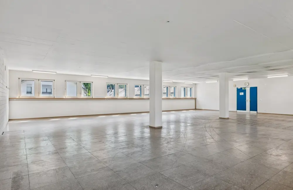Storage room Platz, Freiheit & Alpenblick – Ihre neue Fläche in Glarus