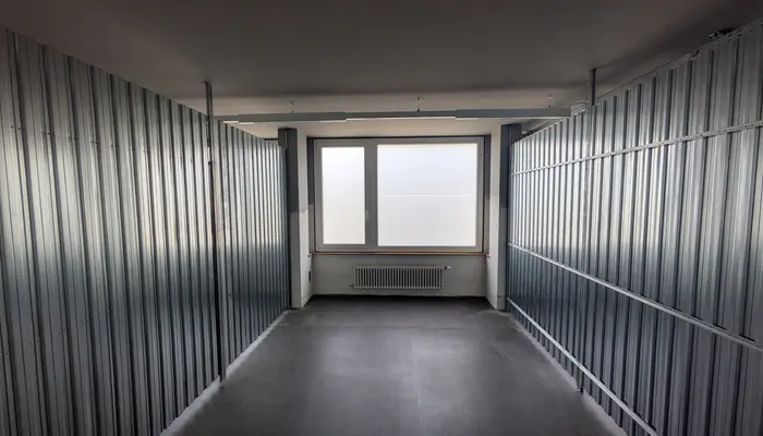 Storage room Storage room Küsnacht (ZH): Storage room Birmensdorferstrasse 20, 8004 Zürich
