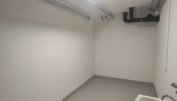 Garde-meuble Garde-meuble Kloten: Pièce de stockage Stoffelstrasse 15, 8052 Zürich