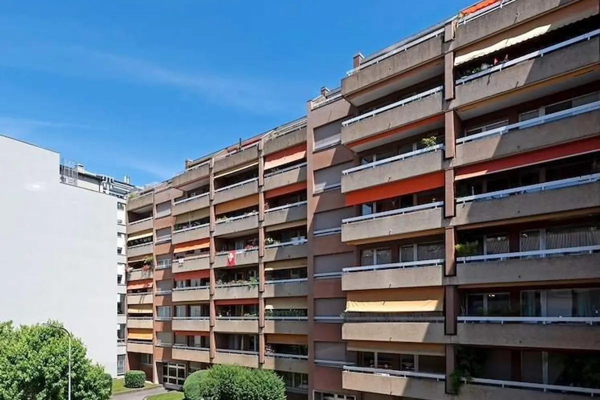 Garde-meuble Garage - Jonction