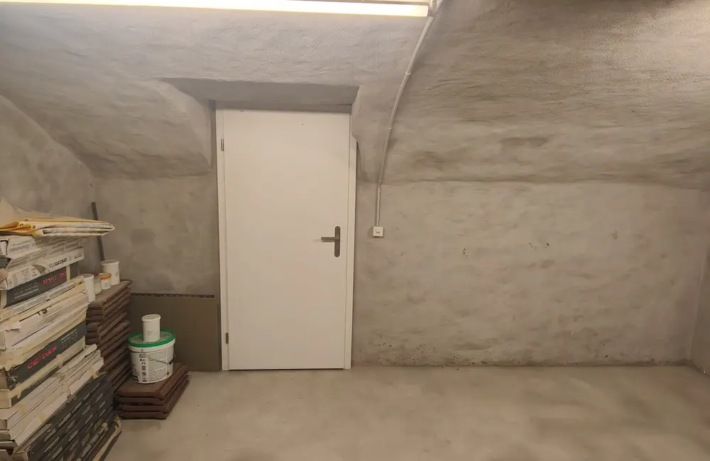 Storage room 22.88m2 Lagerraum Neuendorf - Dorfstrasse 37/37a