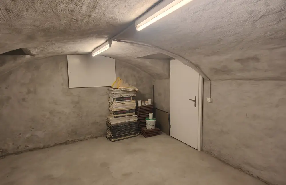Storage room 22.88m2 Lagerraum Neuendorf - Dorfstrasse 37/37a