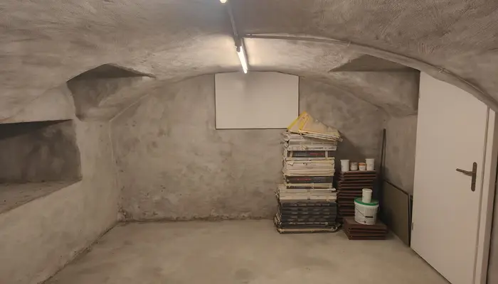 Storage room Storage room Meiniswil: Storage room Dorfstrasse 37/37a, 4623 Neuendorf