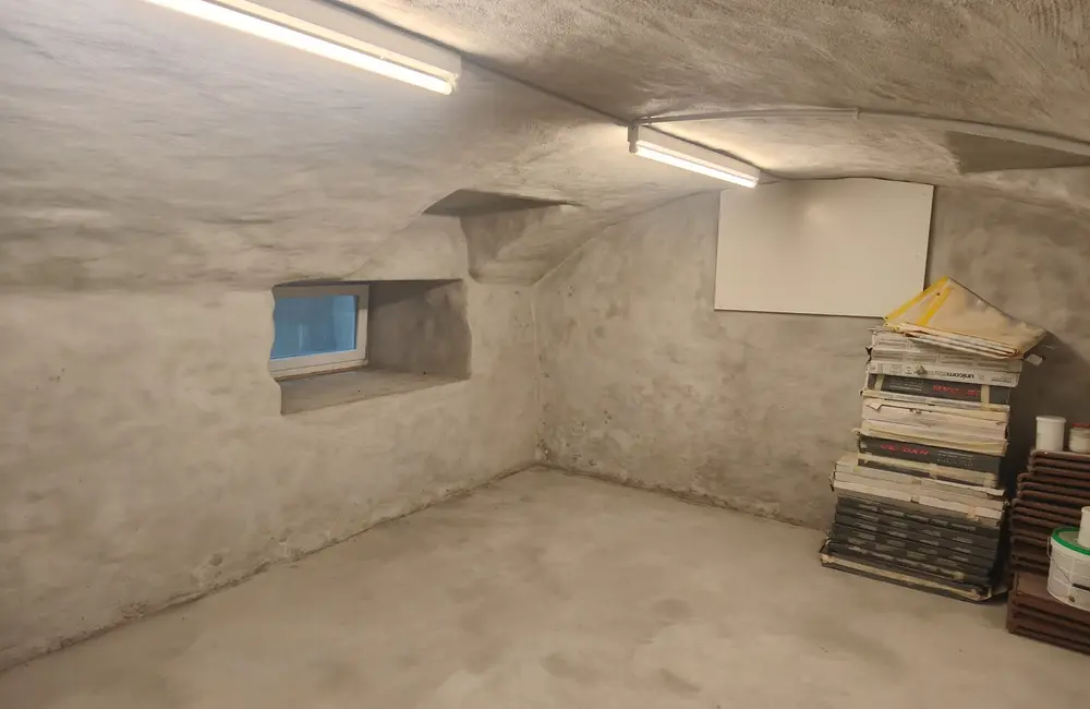 Storage room 22.88m2 Lagerraum Neuendorf - Dorfstrasse 37/37a