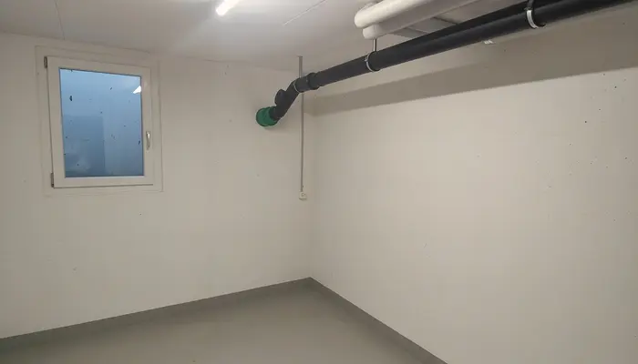 Storage room Storage room Meiniswil: Storage room Dorfstrasse 37/37a, 4623 Neuendorf