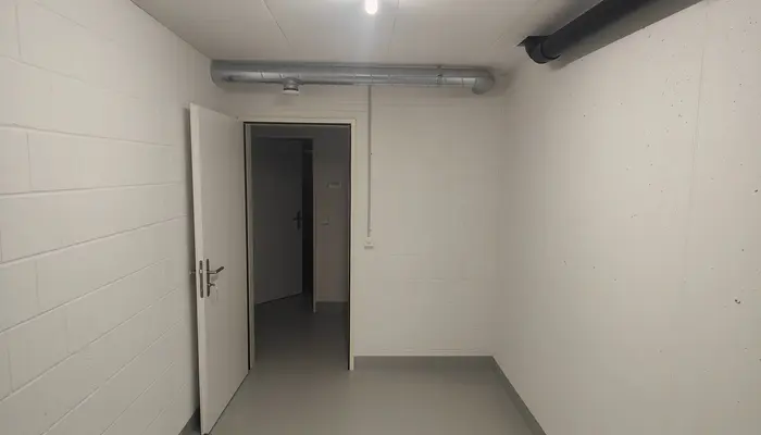 Storage room Storage room Meiniswil: Storage room Dorfstrasse 37/37a, 4623 Neuendorf