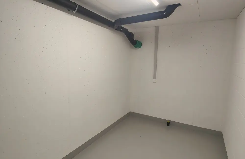 Storage room 8.88m2 Lagerraum Neuendorf - Dorfstrasse 37/37a