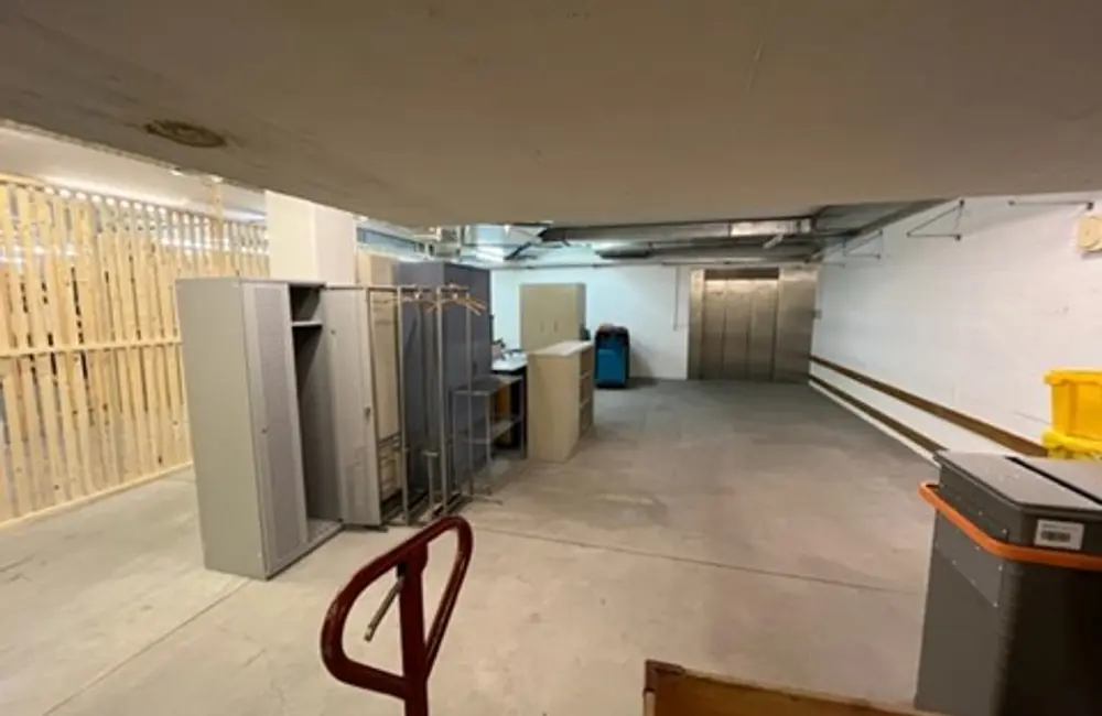 Storage room Surface de dépôt en sous-Sol – Proche de la gare de Sion